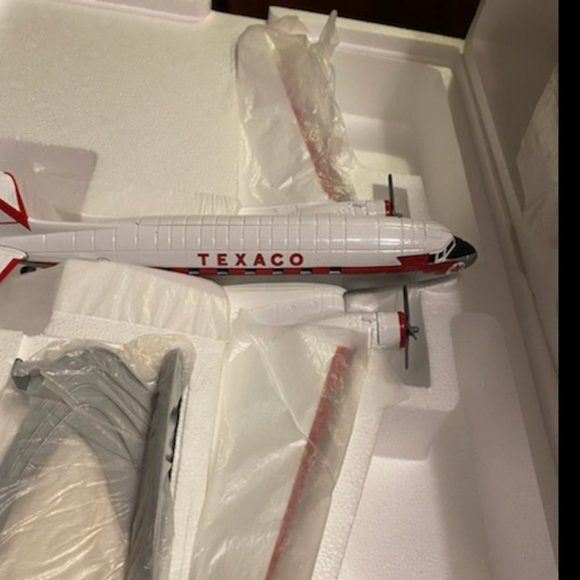 Wings of Texaco 1927 Ford Tri-Motored Monoplane 7th in Series - Picture 4 of 5